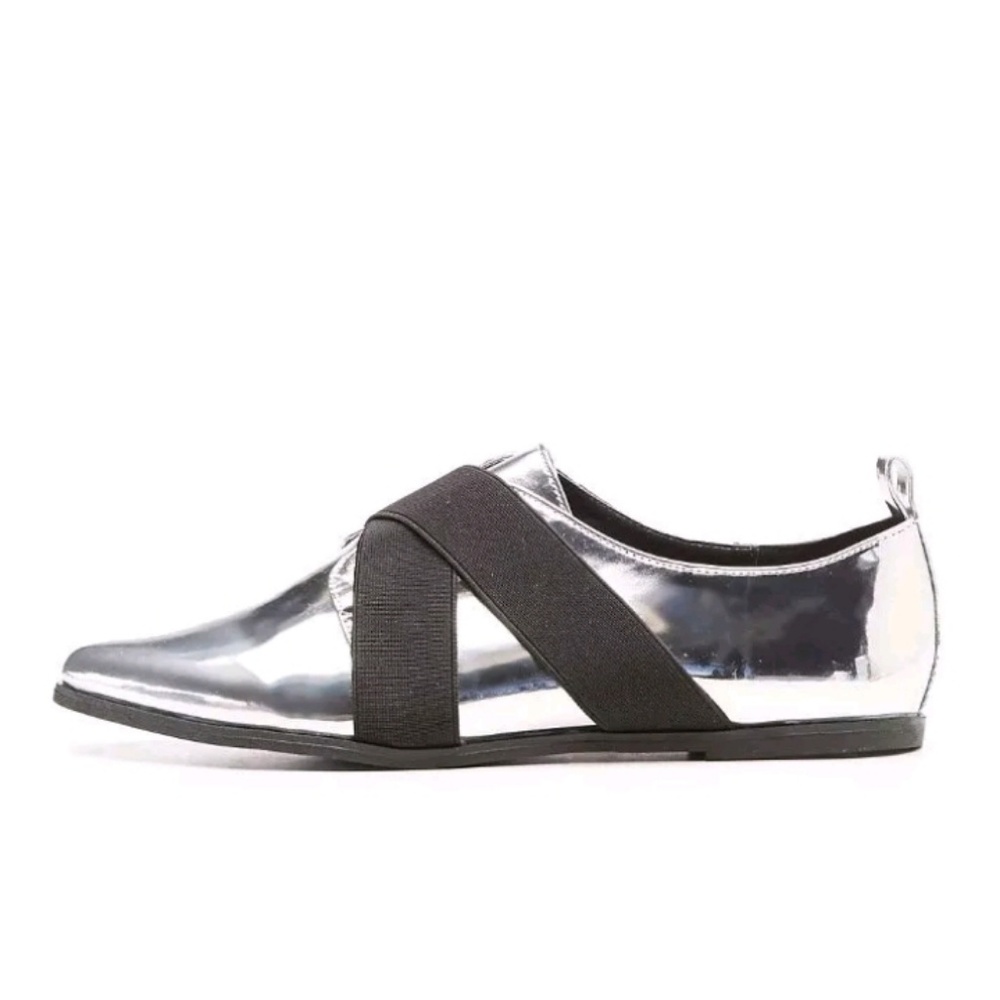 Pointed Toe Metallic Oxfords